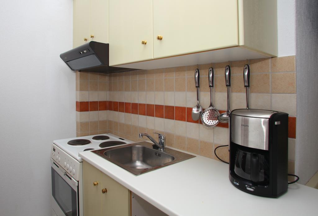 Giasemi Apartments Skopelos Town Ngoại thất bức ảnh