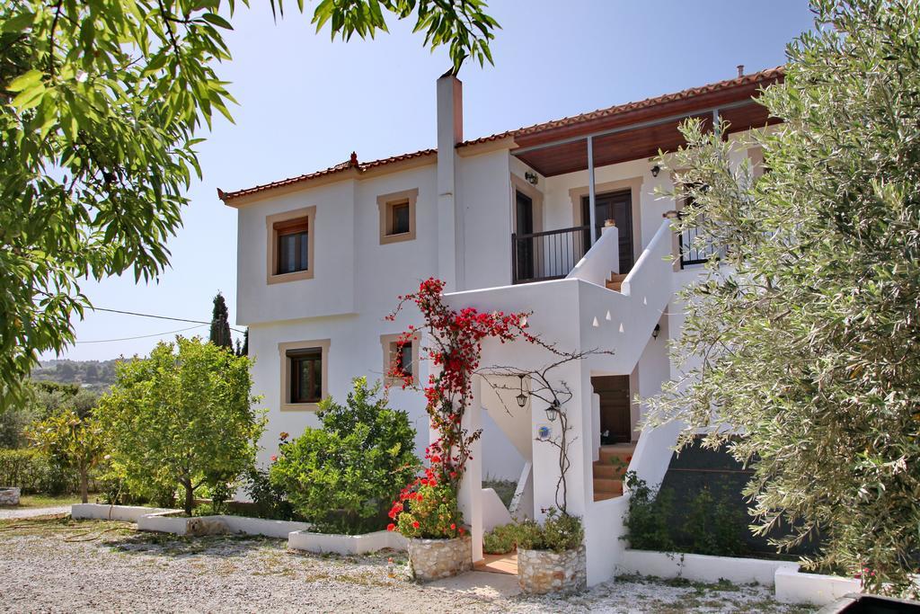 Giasemi Apartments Skopelos Town Ngoại thất bức ảnh