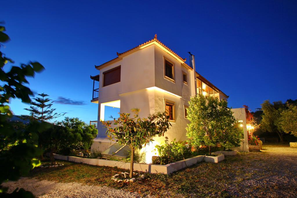Giasemi Apartments Skopelos Town Ngoại thất bức ảnh