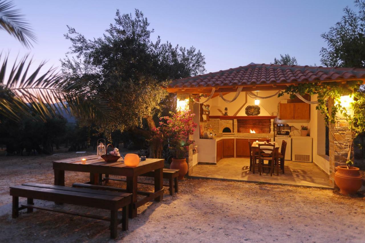 Giasemi Apartments Skopelos Town Ngoại thất bức ảnh